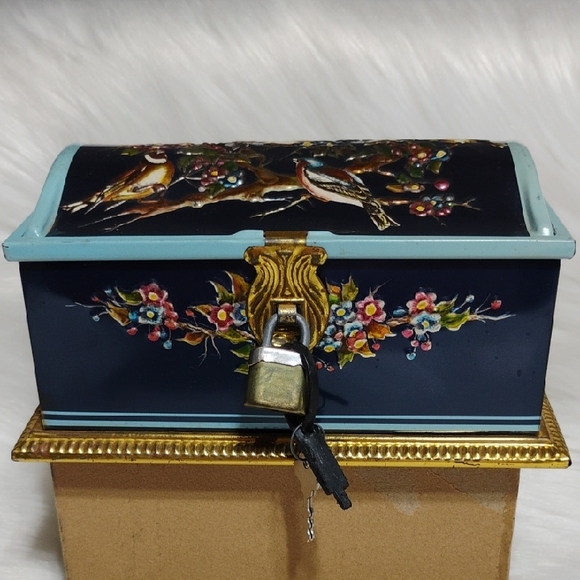 James P. Linette Other - Linette Thin Metal Hand-Painted Floral & Bird Decor Print Box W Lock/Keys (BX80)